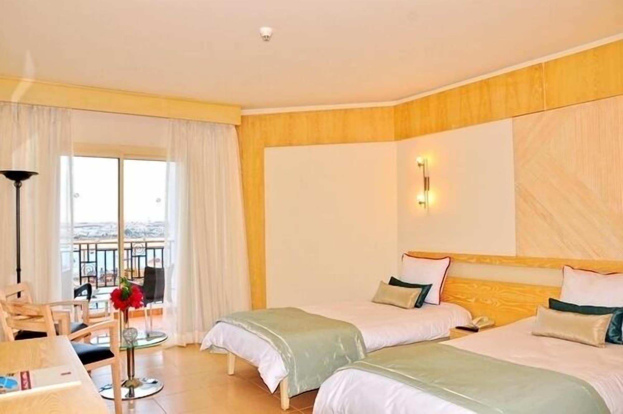 Курортный комплекс Eden Rock Namaa Bay 3*