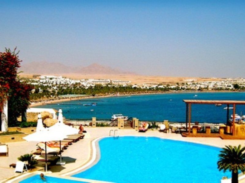 Курортный комплекс Eden Rock Namaa Bay